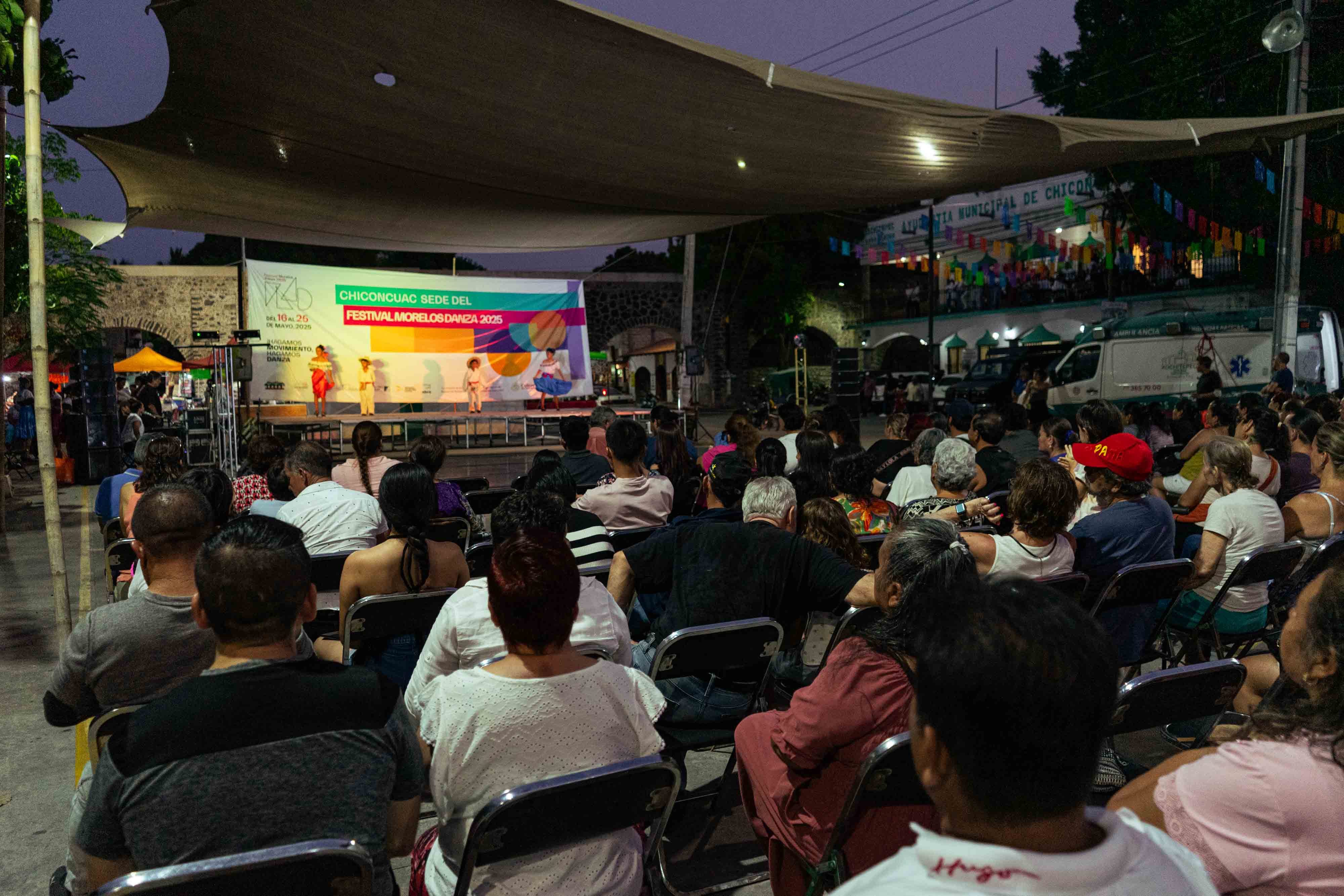 Plaza pública de Chiconcuac durante el festival