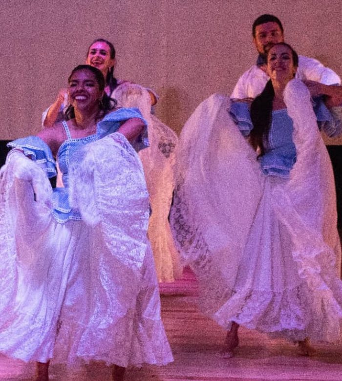 Dos Raíces Danza — Función. · Abril 2019 · Tepoztlán