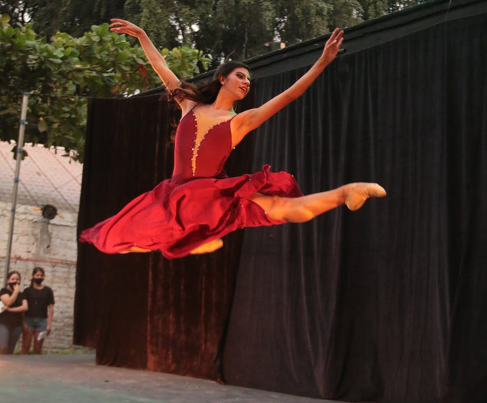 Etzy Cabrera en escena. · 24 abril · Foro del Andén · Cuautla