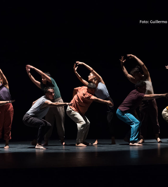 The Behind Me. · Estreno · Residencia · James Pett (Londres)